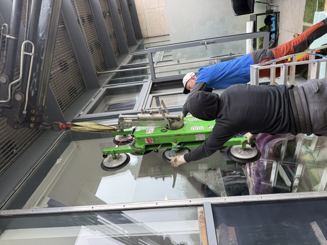 About West Ealing Glazing